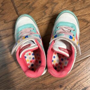 Reebok Kids Sneakers in White, Pink, and Teal size 8